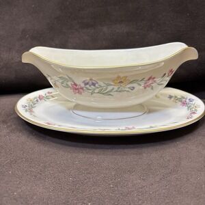 Pickard Garland Gravy Boat/Sauce Bowl with Attached Underplate, 9 1/2"